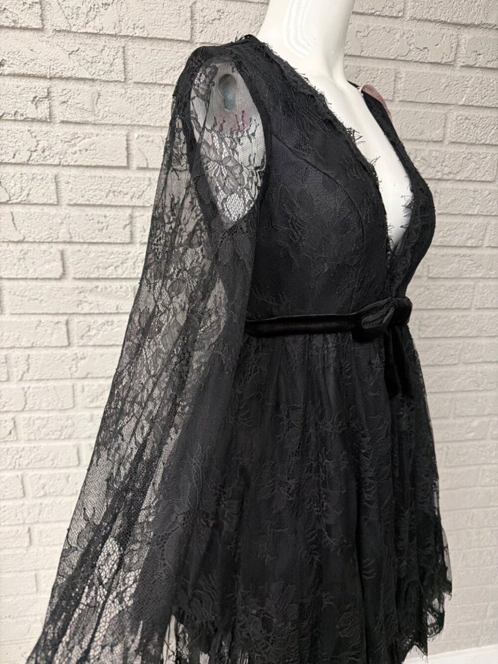Mac Guggal Women’s Long Sleeve Deep V Black Lace Babydoll Dress Size 8 - Picture 10 of 15